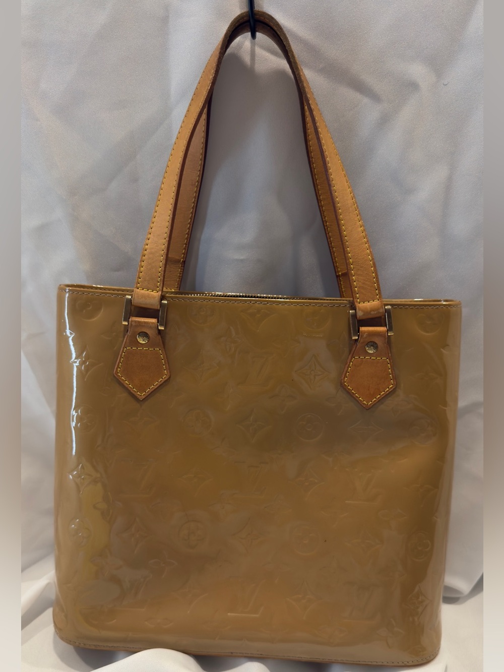 2005 Vernis Houston Tote - Patent Leather Tote Bag in Camel